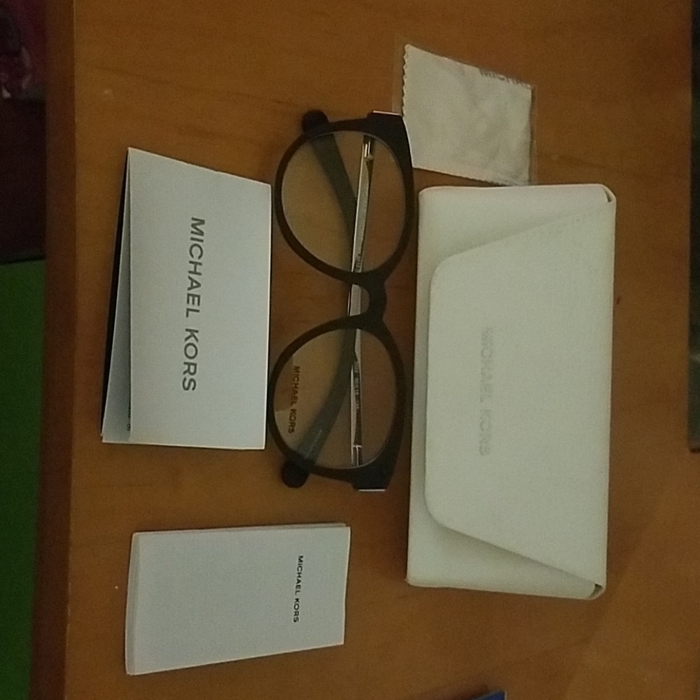 NWOT Sleek MK Glasses